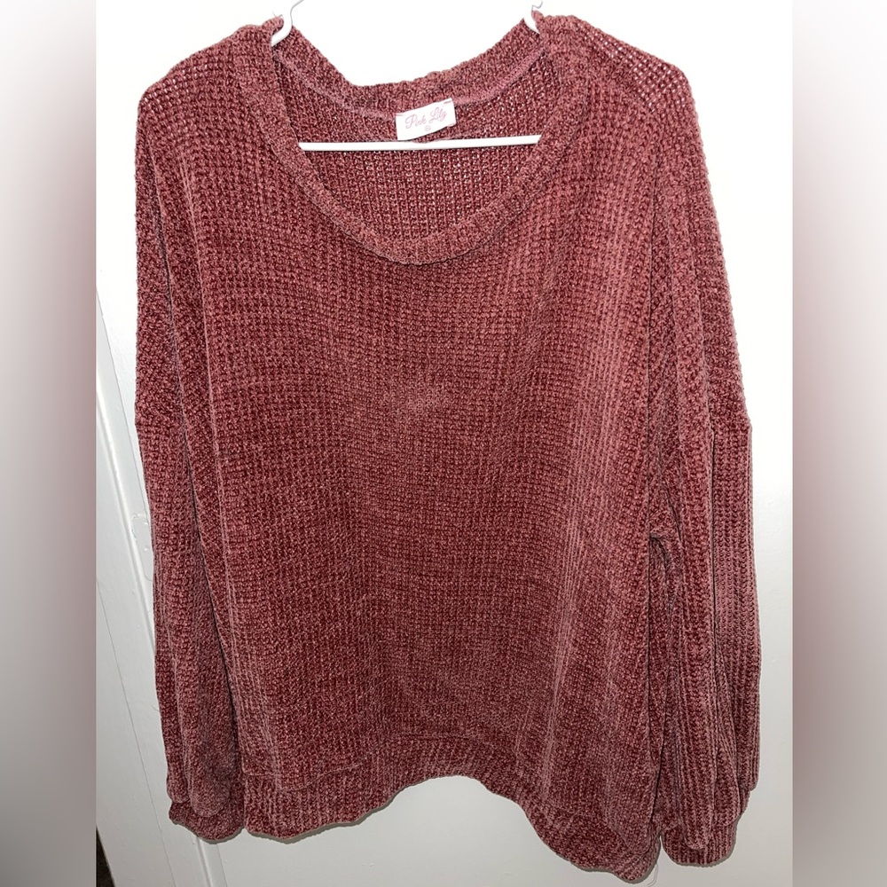 Pink Lily XL sweater good condition no rips no stains pet free smoke free